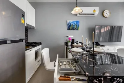 PALMYRAH SURIN, MODERN 1BR with Terrace, 150 meters to Surin Beach – Photos 11